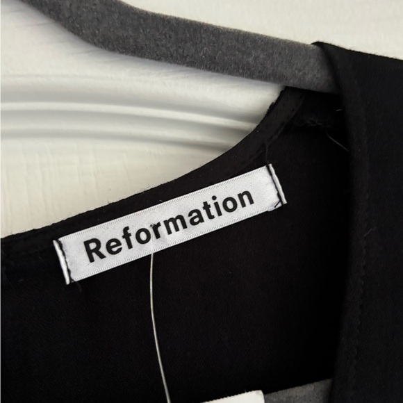 Reformation Molly Black Surplice Wrap Wide Leg long sleeve Jumpsuit Size 6 - Picture 10 of 11